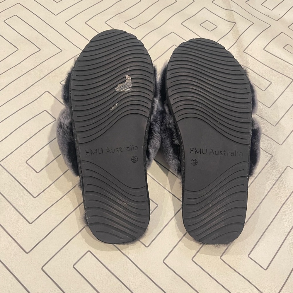 EMU Australia Plush Grey Slippers - Picture 6 of 9